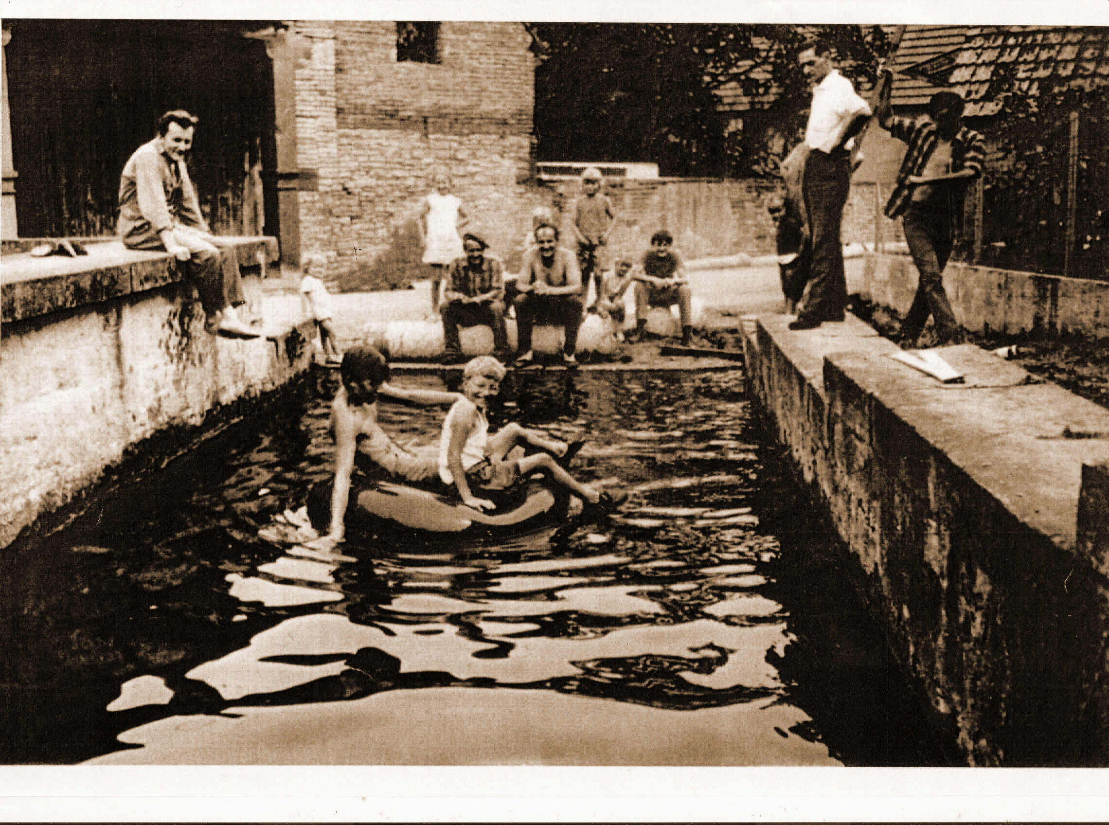 Lavoir, bassin, pressoir